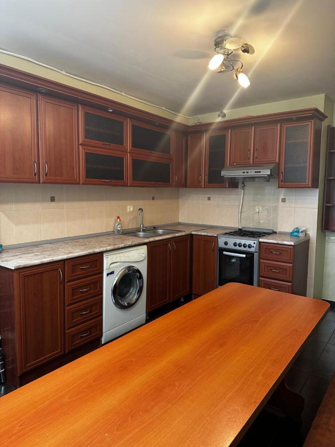 Saryan 29 Lägenhet Jerevan Exteriör bild